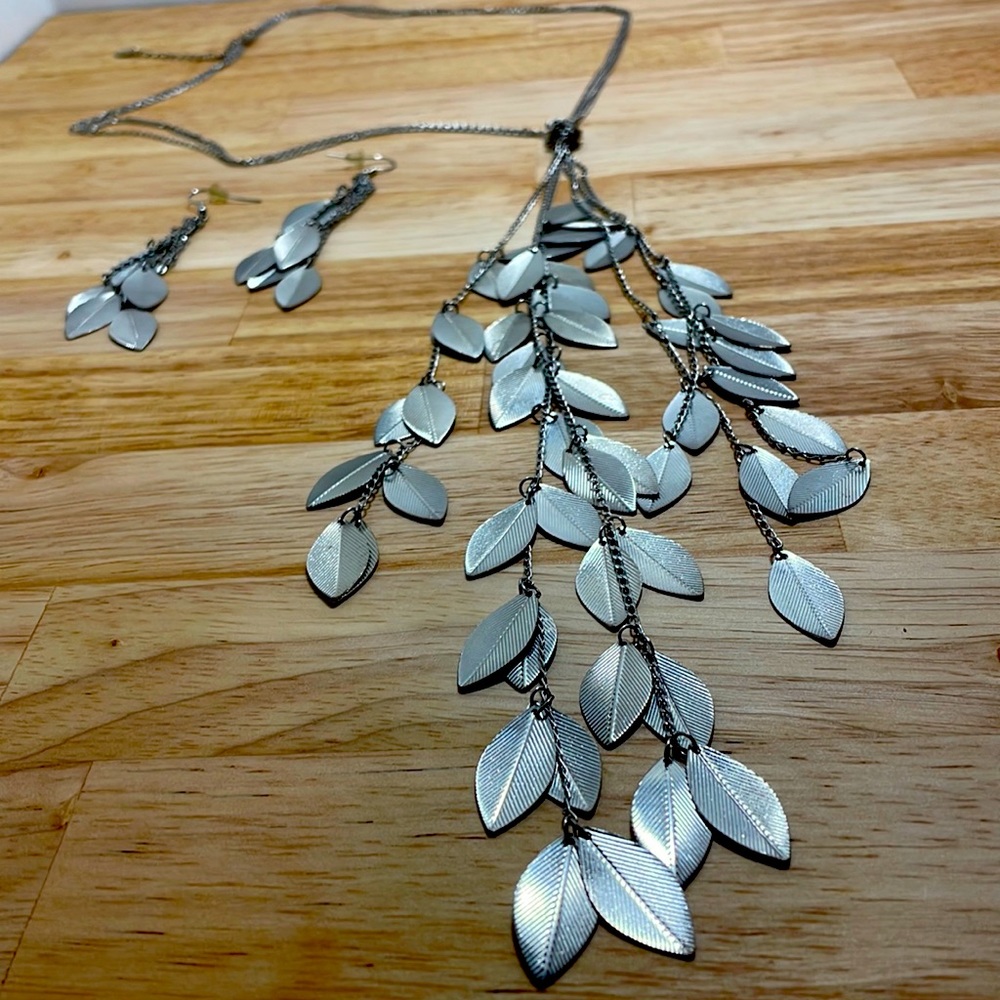 Aldo silver leaf earrings and necklace matching set